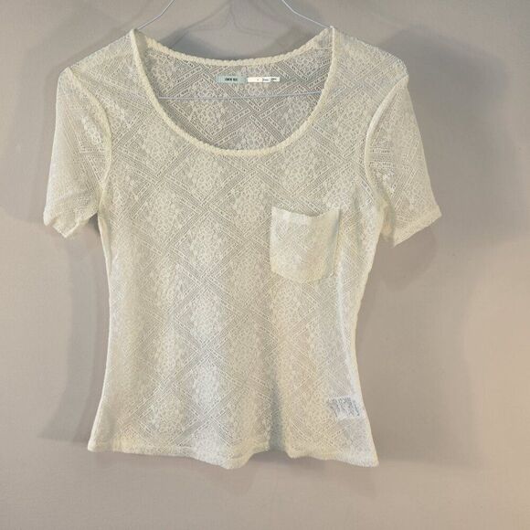 Kimchi Blue Urban Outfitters Off White Lace Short Sleeve Shirt Size Small - Picture 3 of 9
